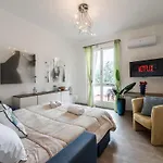 Daire Center Near The Sea With Terrace Free Parking Ac Wifi *